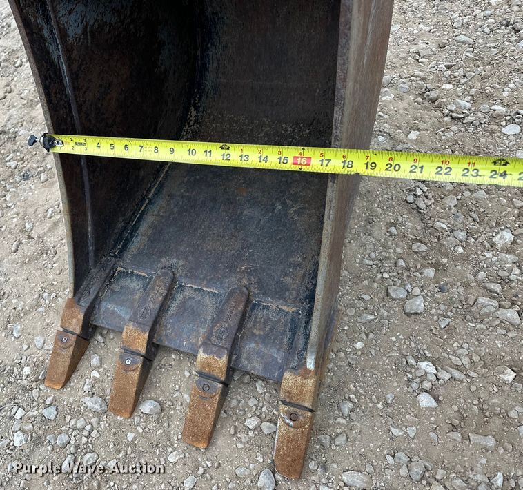 image for item OE9004 2018 Kubota KX057-4 mini excavator