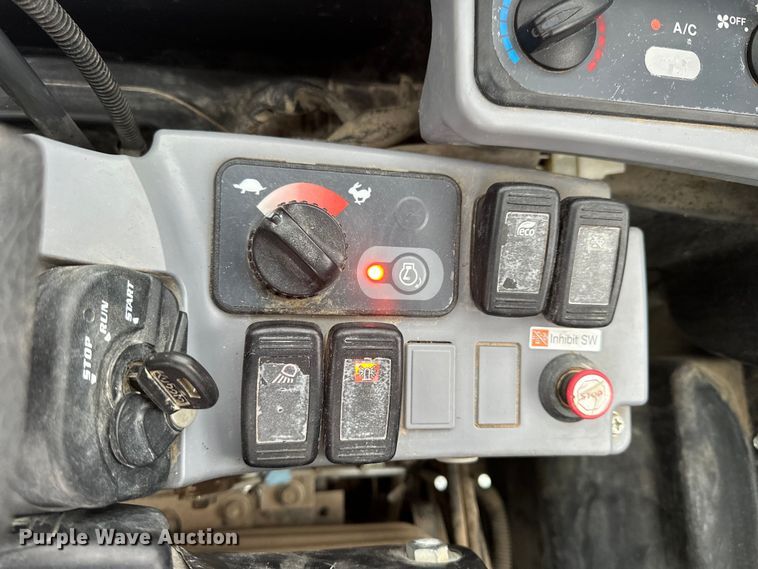 image for item OE9004 2018 Kubota KX057-4 mini excavator