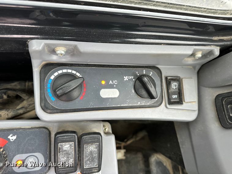 image for item OE9004 2018 Kubota KX057-4 mini excavator