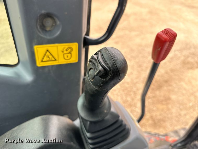 image for item OE9004 2018 Kubota KX057-4 mini excavator