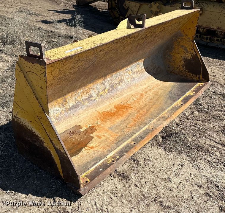 image for item OE9012 John Deere AT308080 backhoe bucket