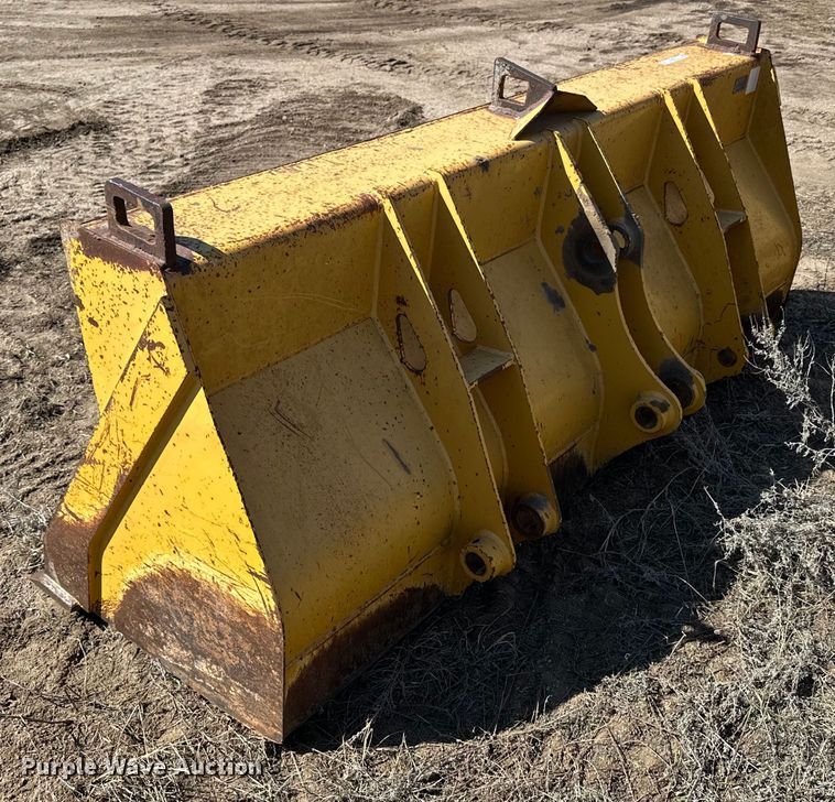 image for item OE9012 John Deere AT308080 backhoe bucket