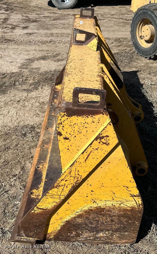 image for item OE9012 John Deere AT308080 backhoe bucket