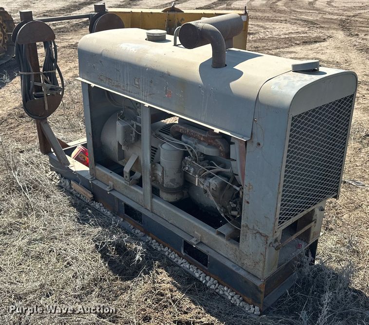 image for item OE9013 Lincoln SA-200-F-163 arc welder