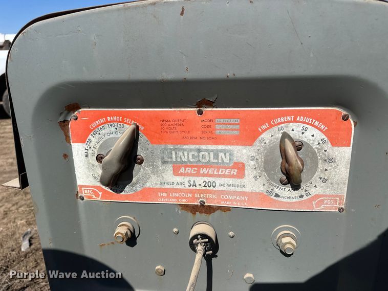 image for item OE9013 Lincoln SA-200-F-163 arc welder