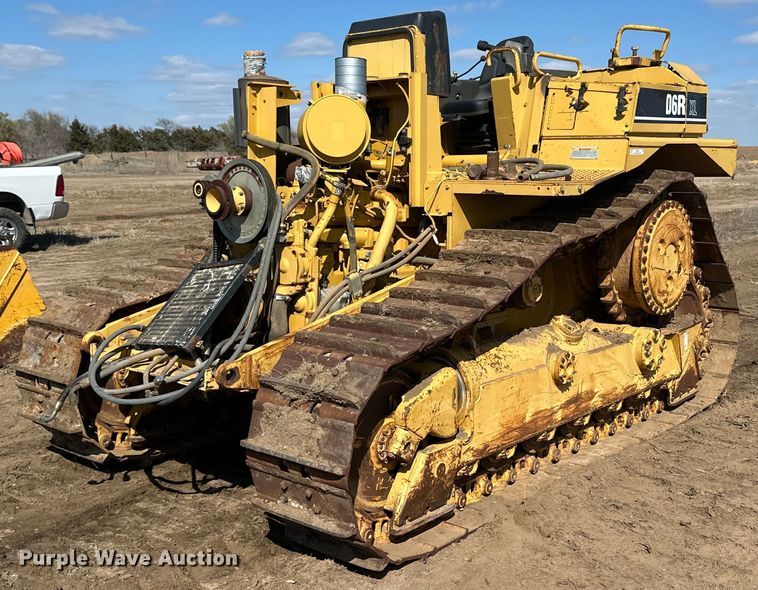 image for item OE9014 1998 Caterpillar D6R XL dozer