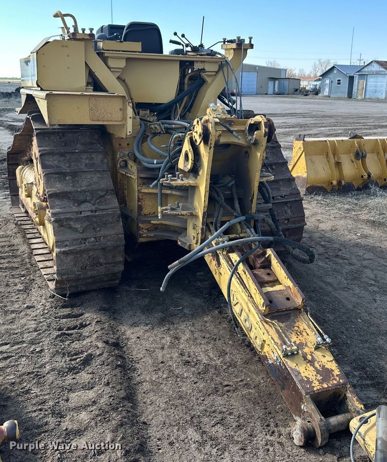 image for item OE9014 1998 Caterpillar D6R XL dozer