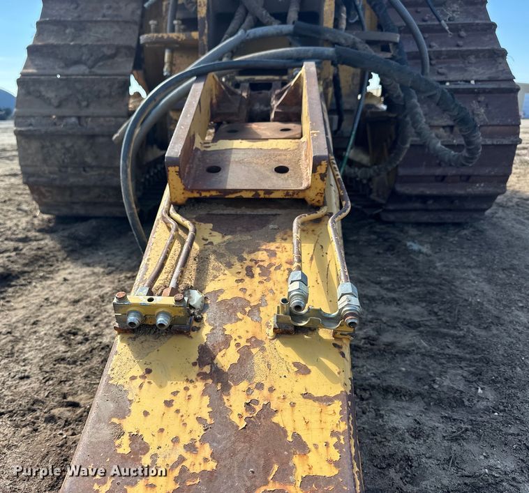 image for item OE9014 1998 Caterpillar D6R XL dozer