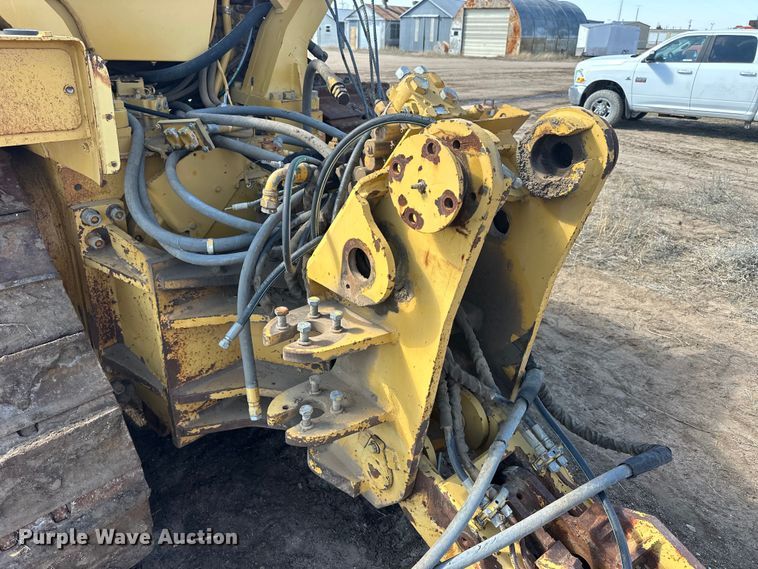 image for item OE9014 1998 Caterpillar D6R XL dozer