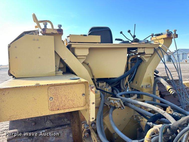 image for item OE9014 1998 Caterpillar D6R XL dozer