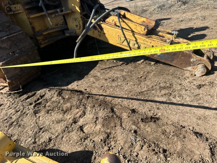 image for item OE9014 1998 Caterpillar D6R XL dozer