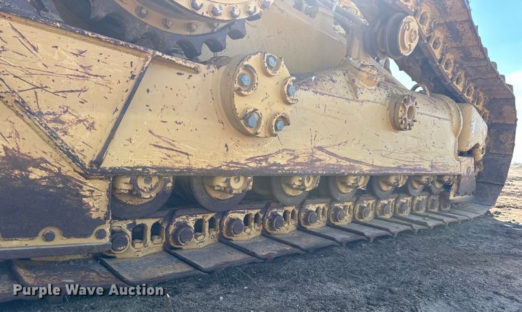 image for item OE9014 1998 Caterpillar D6R XL dozer