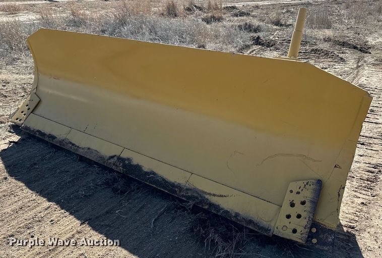 image for item OE9015 Dozer blade