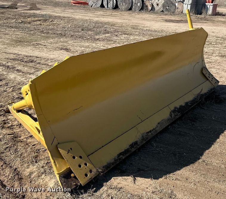 image for item OE9015 Dozer blade