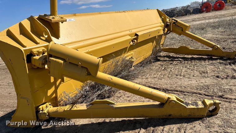 image for item OE9015 Dozer blade