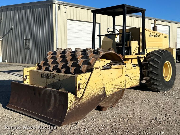 image for item OE9042 Champion  840 SuperPac single drum vibratory roller