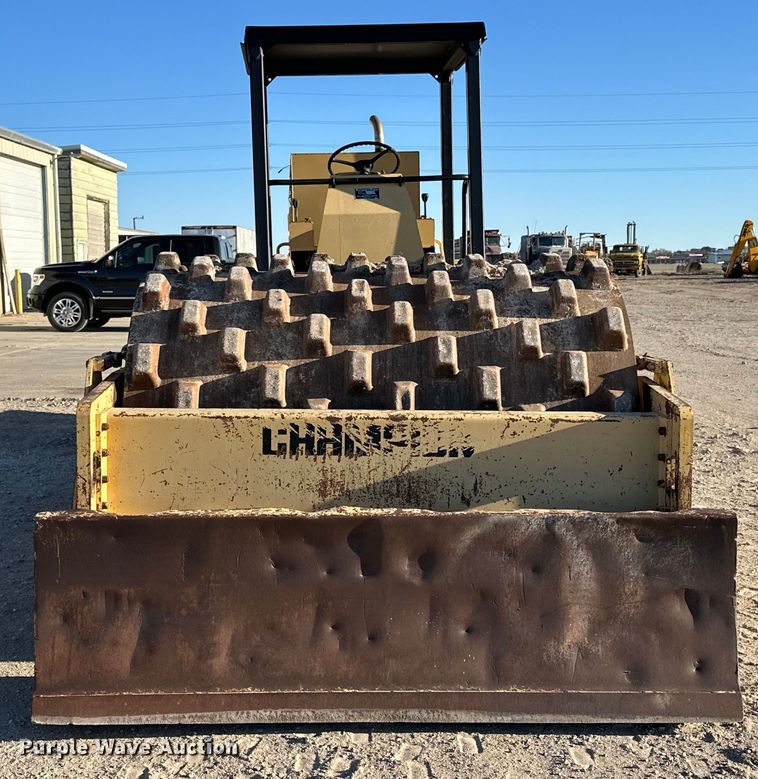 image for item OE9042 Champion  840 SuperPac single drum vibratory roller