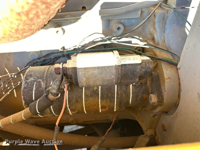 image for item OE9042 Champion  840 SuperPac single drum vibratory roller