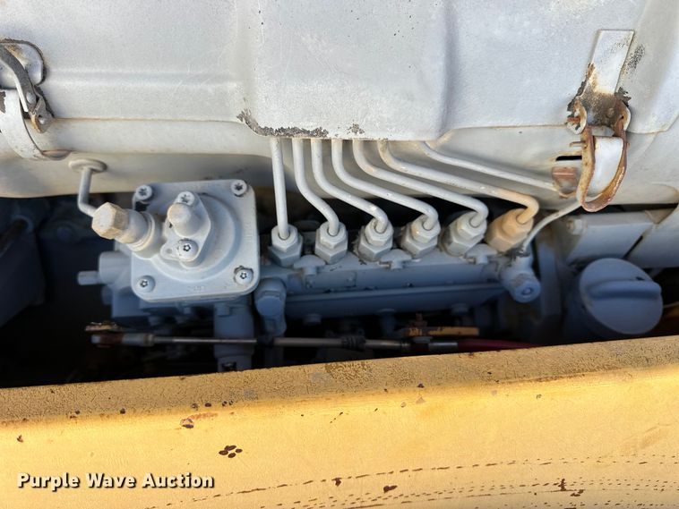 image for item OE9042 Champion  840 SuperPac single drum vibratory roller