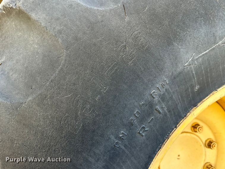 image for item OE9042 Champion  840 SuperPac single drum vibratory roller