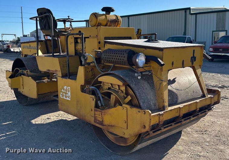 image for item OE9043 Vibro-Plus CC42A double drum vibratory roller