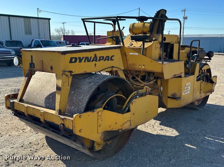 image for item OE9043 Vibro-Plus CC42A double drum vibratory roller