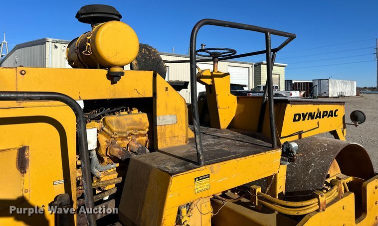 image for item OE9043 Vibro-Plus CC42A double drum vibratory roller