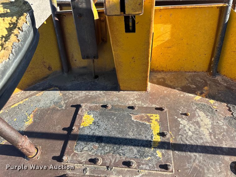 image for item OE9043 Vibro-Plus CC42A double drum vibratory roller