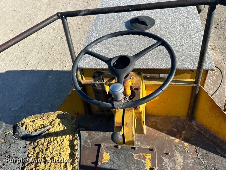 image for item OE9043 Vibro-Plus CC42A double drum vibratory roller