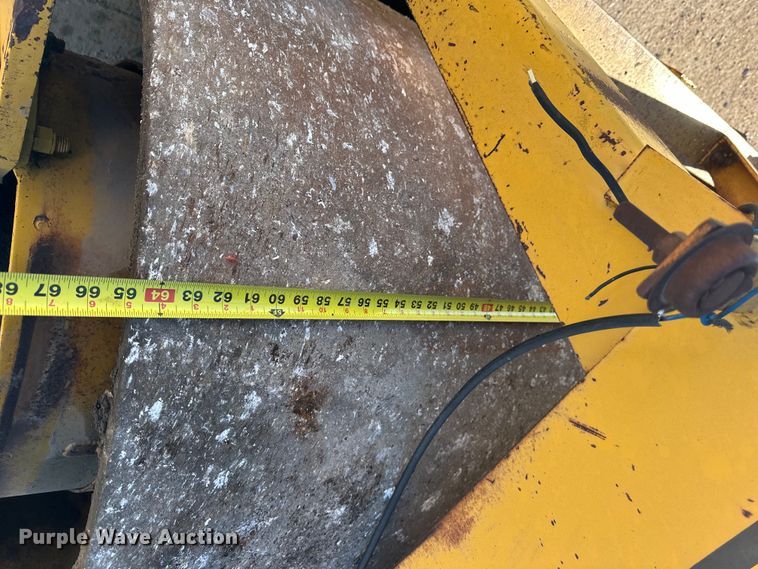 image for item OE9043 Vibro-Plus CC42A double drum vibratory roller