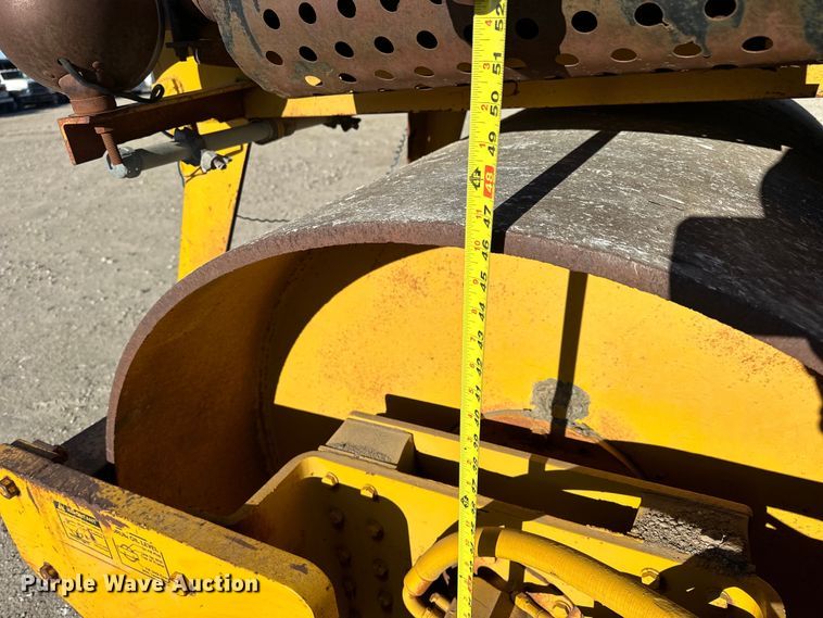 image for item OE9043 Vibro-Plus CC42A double drum vibratory roller