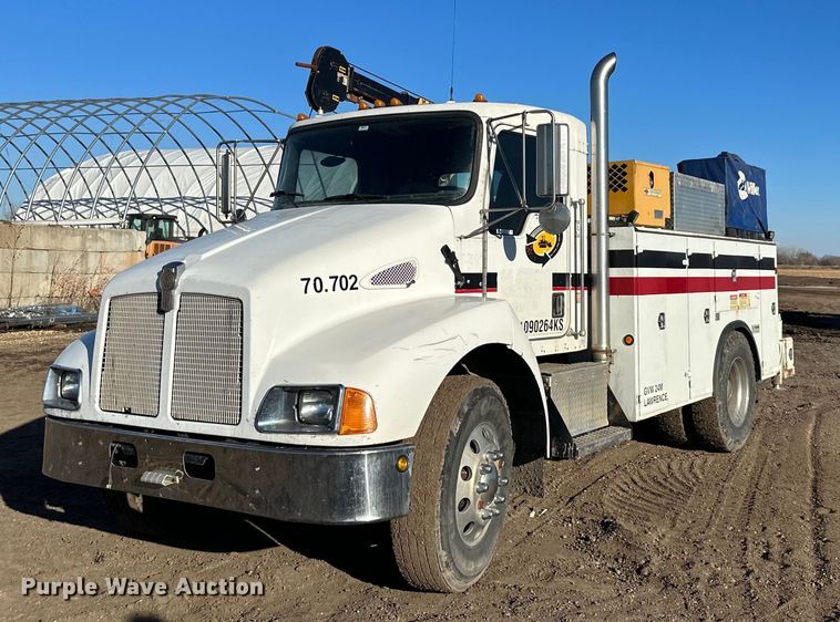 image for item OF9171 1995 Kenworth T300 utility / service truck