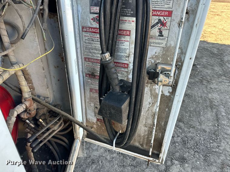 image for item OF9171 1995 Kenworth T300 utility / service truck