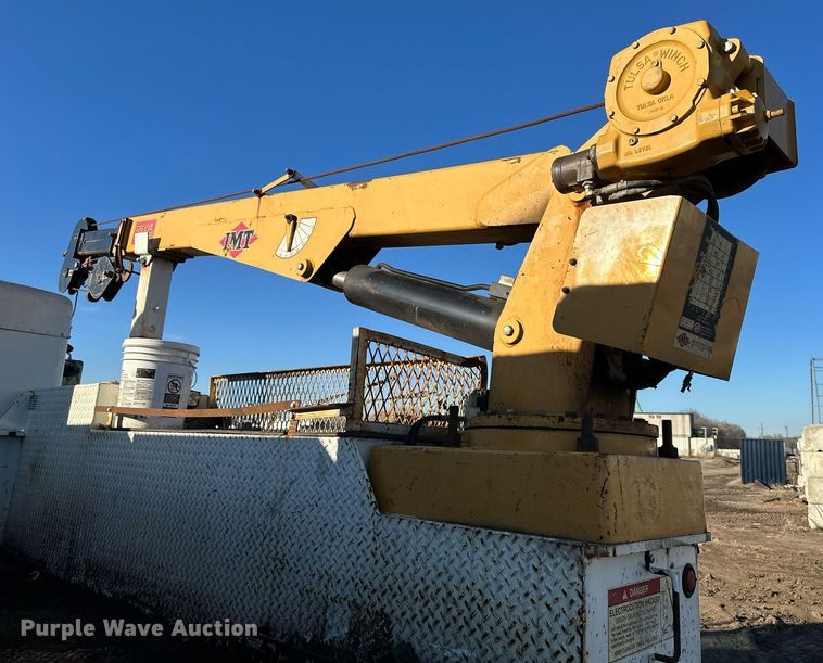 image for item OF9171 1995 Kenworth T300 utility / service truck