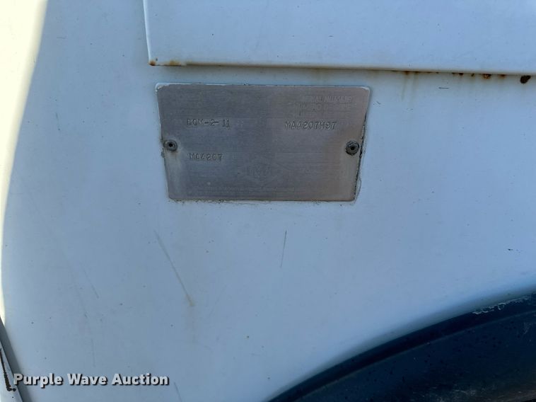 image for item OF9171 1995 Kenworth T300 utility / service truck