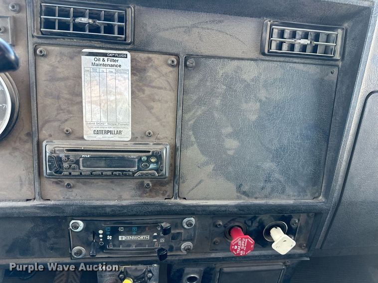 image for item OF9171 1995 Kenworth T300 utility / service truck