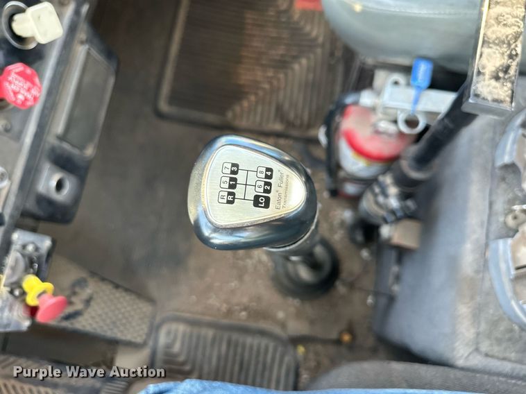 image for item OF9171 1995 Kenworth T300 utility / service truck