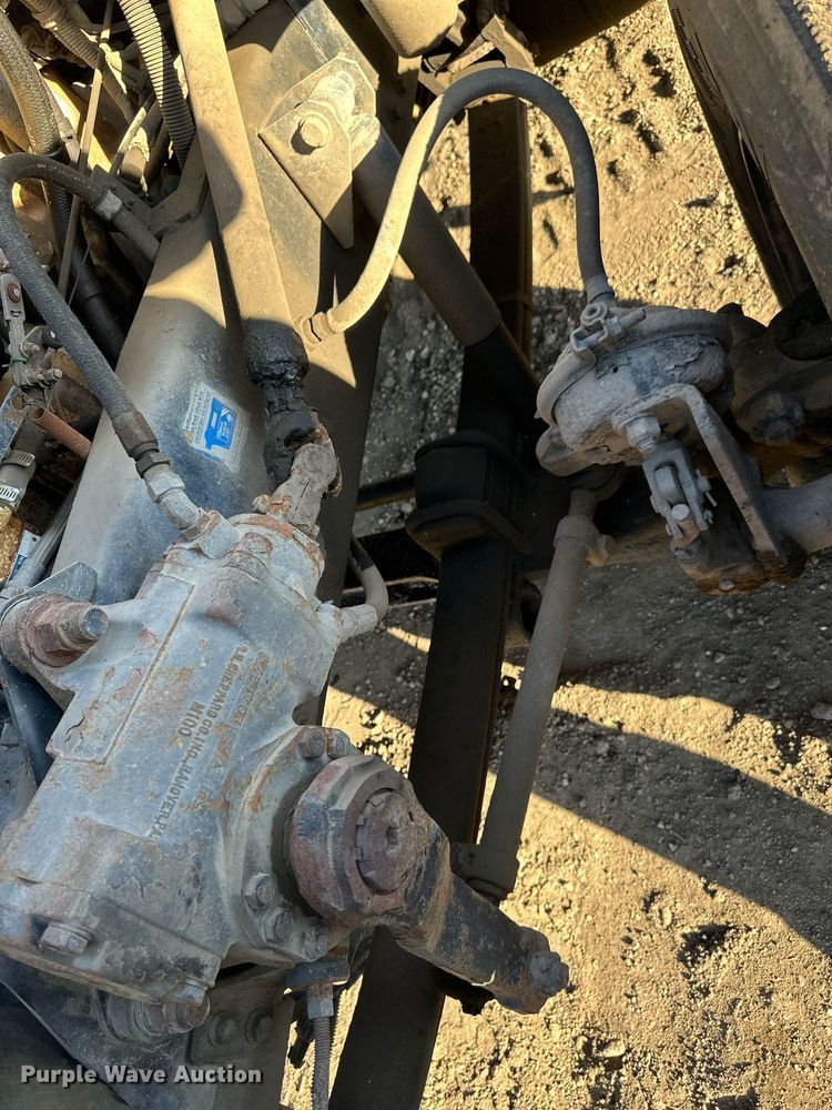 image for item OF9171 1995 Kenworth T300 utility / service truck