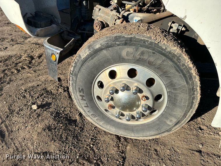 image for item OF9171 1995 Kenworth T300 utility / service truck