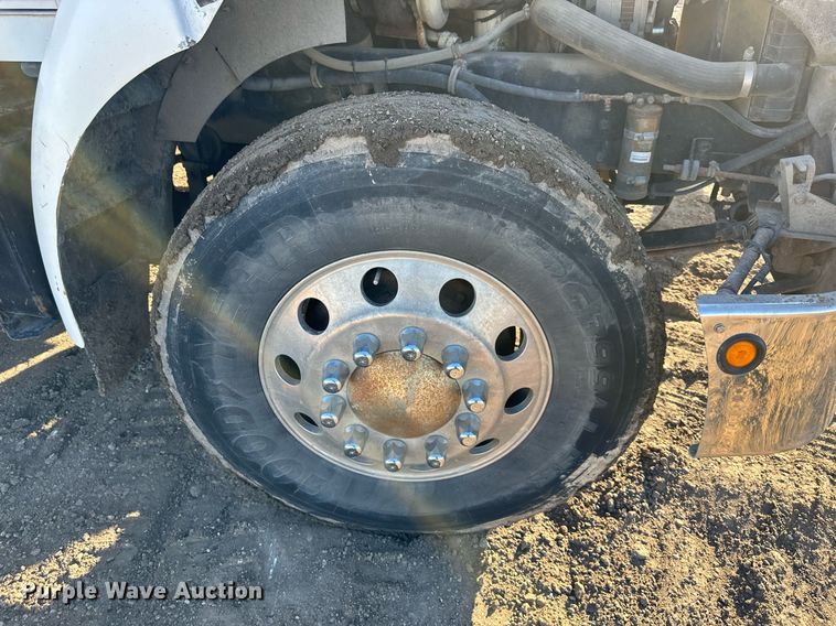 image for item OF9171 1995 Kenworth T300 utility / service truck