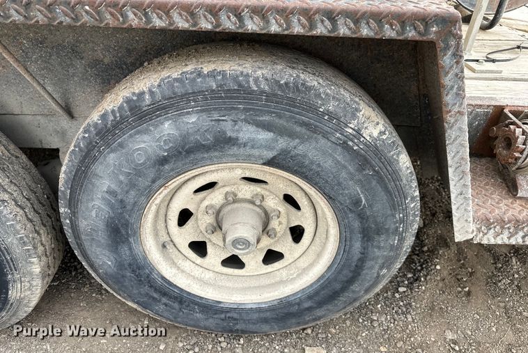 image for item OF9338 1997 PJ equipment trailer