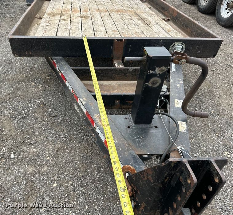 image for item OF9340 2016 PJ tilt deck equipment trailer