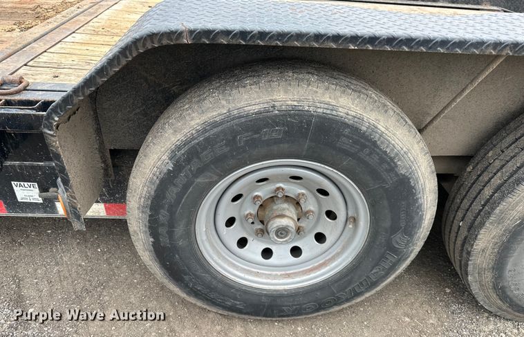 image for item OF9340 2016 PJ tilt deck equipment trailer