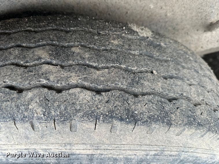 image for item OF9340 2016 PJ tilt deck equipment trailer