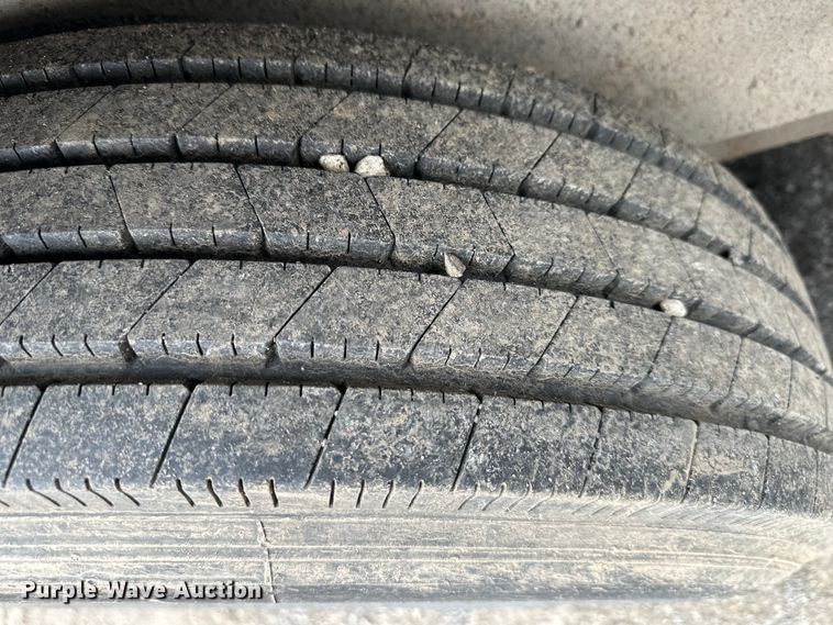 image for item OF9340 2016 PJ tilt deck equipment trailer