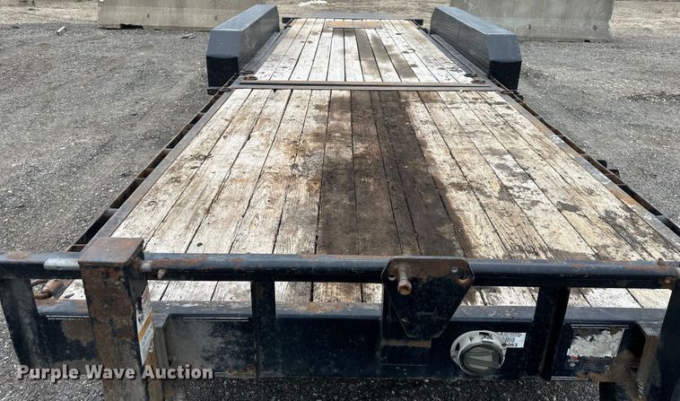 image for item OF9341 2016 PJ tilt deck equipment trailer