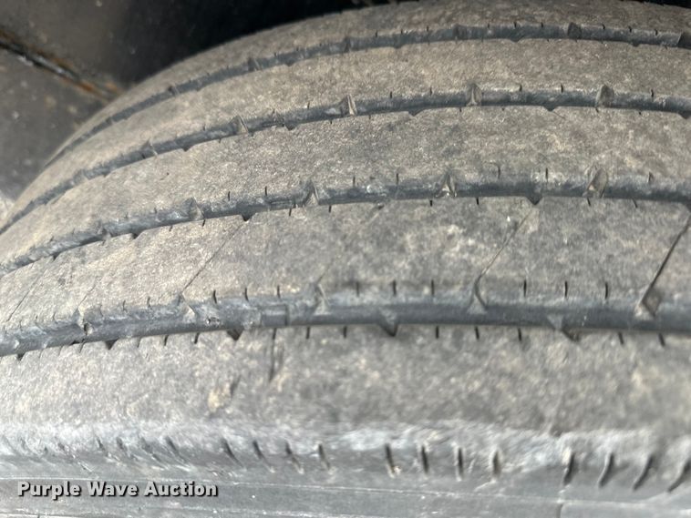 image for item OF9341 2016 PJ tilt deck equipment trailer