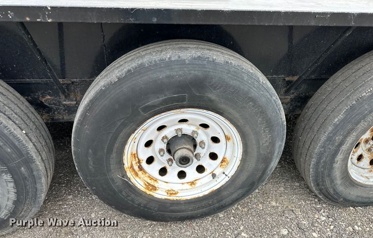 image for item OF9341 2016 PJ tilt deck equipment trailer