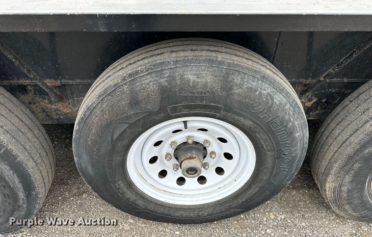 image for item OF9341 2016 PJ tilt deck equipment trailer