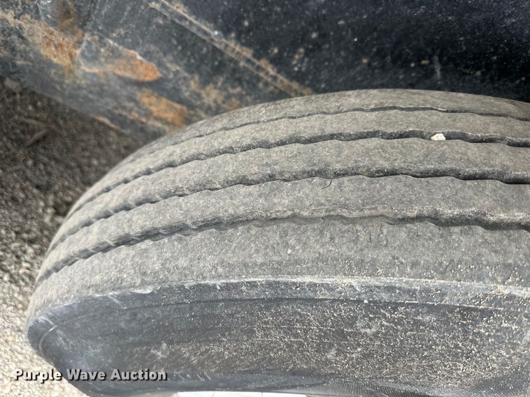 image for item OF9341 2016 PJ tilt deck equipment trailer